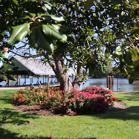 The Oaks Waterfront Hotel-3